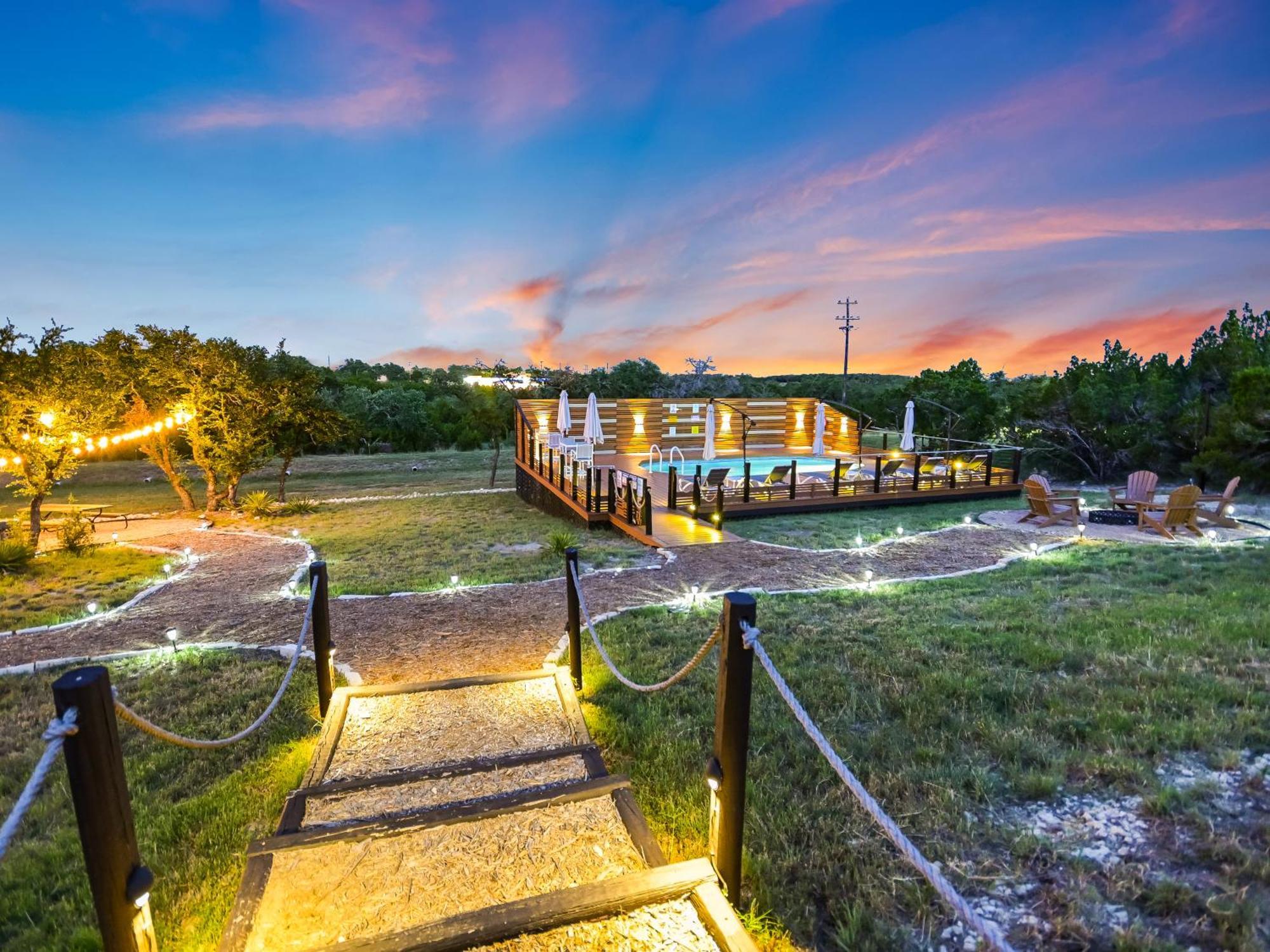Udoscape Eco-Glamping Resorts Lago Vista Екстериор снимка